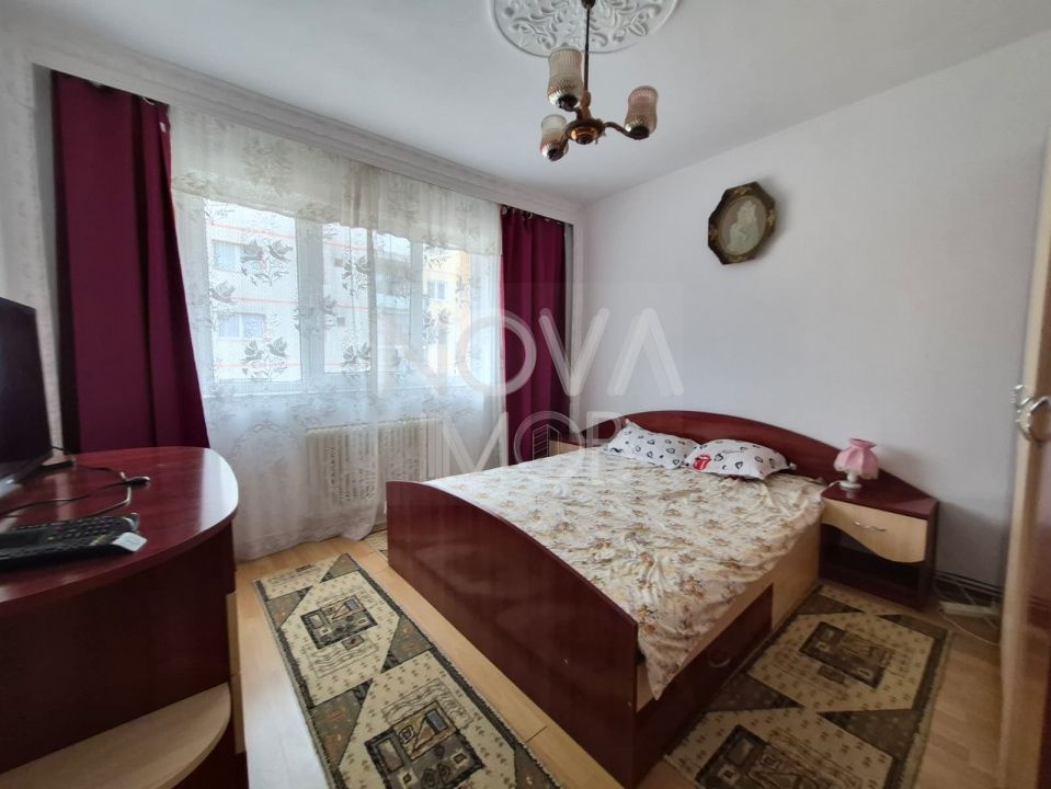 Apartament 3 camere de inchiriat - Vasile Aaron - Poză 4