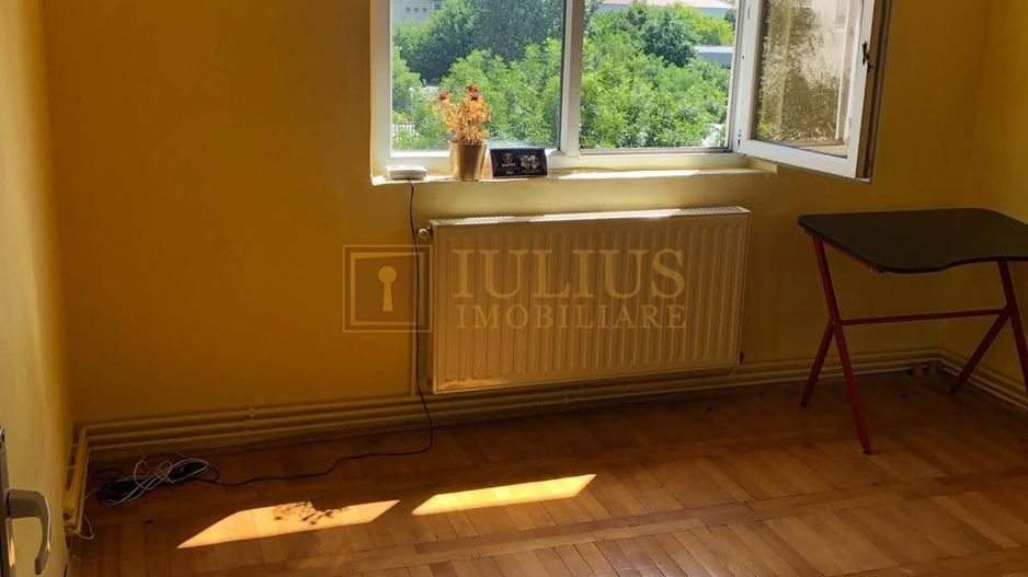 Apartament cu potențial; decomandat– Ideal pentru renovare completă. - Poză 8