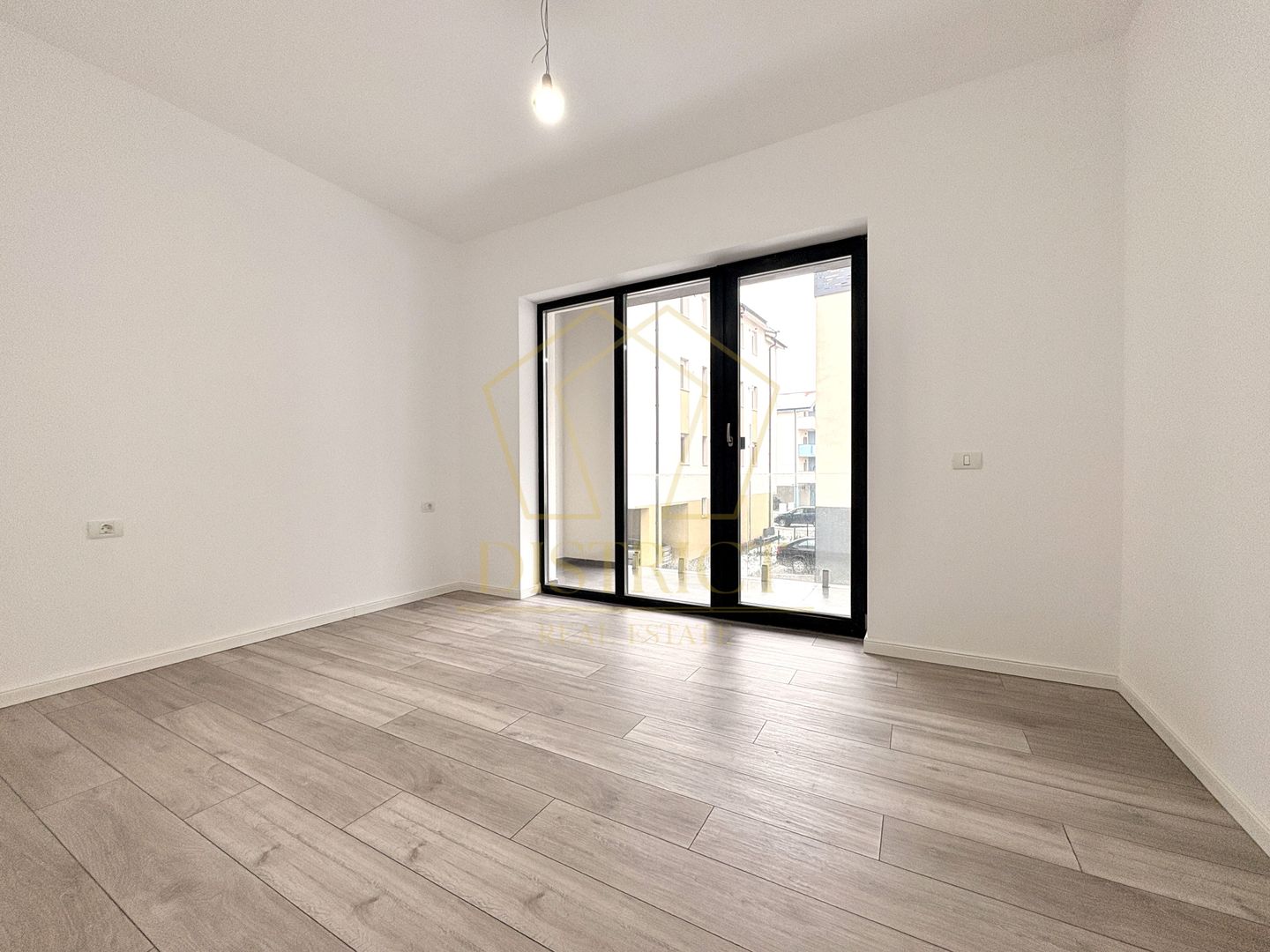 Apartament luminos cu 2 camere si balcon | Giroc | Hotel IQ - Poză 4