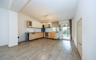 Casă cu teren 2.200 mp și deschidere la DN13 | Zonă mixtă | Brașov, Stupini - Poză 4