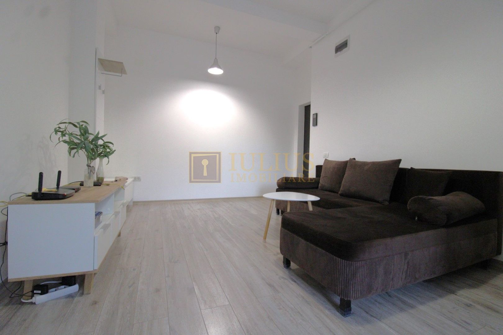 3 camere, bloc nou, 2 locuri de parcare /Kaufland - Dumbrăvița - Poză 1