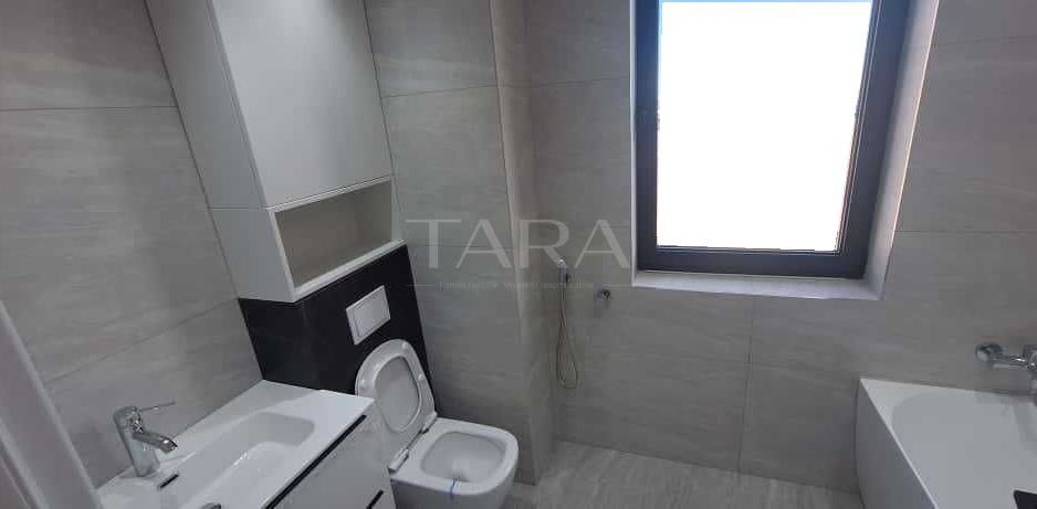 Apartament luxos cu 3 camere pe două niveluri, în Buna Ziua. - Poză 8