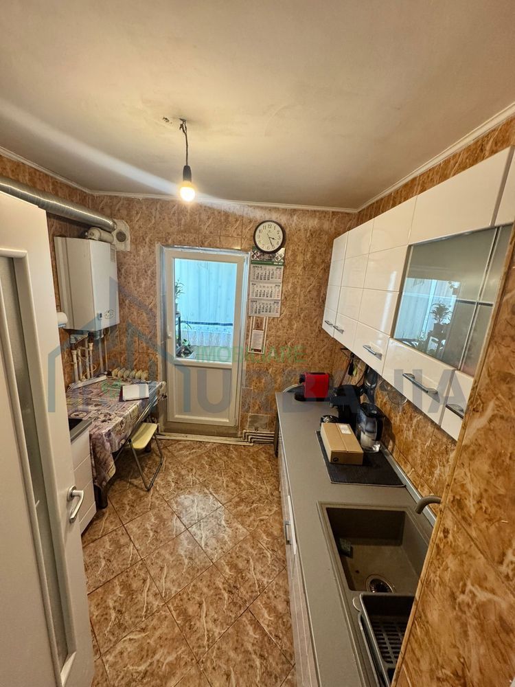 Apartament cu 3 camere - Poză 4