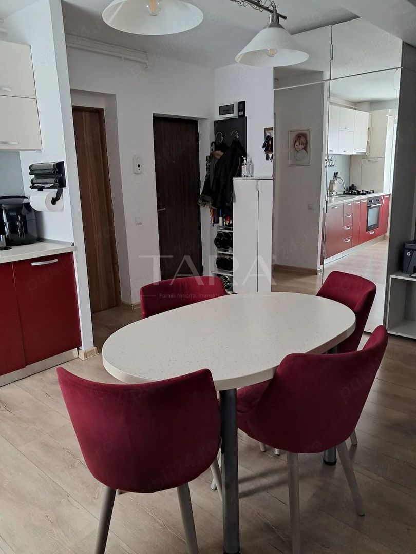 Apartament 3 camere + balcon 10 mp, mobilat și utilat, zona Vivo. - Poză 3