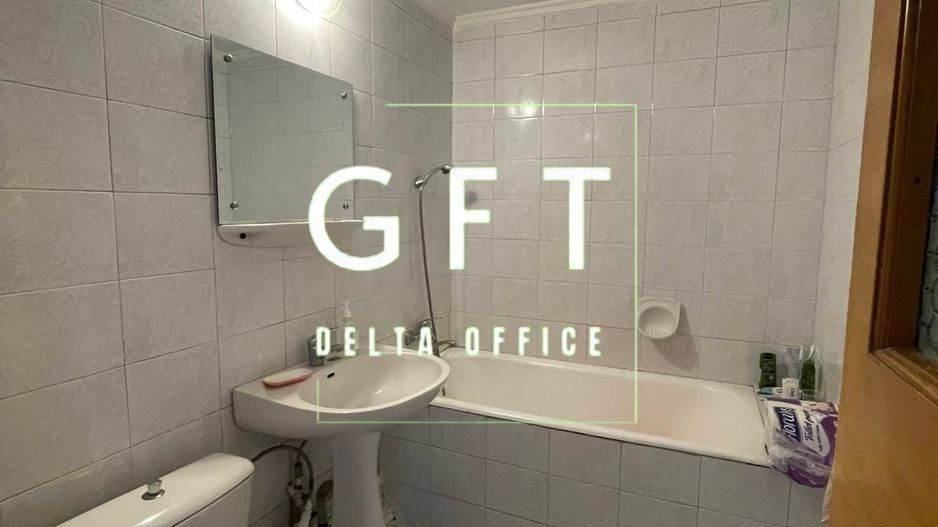 Apartament 3 camere de vânzare  – Str. C R Vivu, zona centrală! - Poză 9