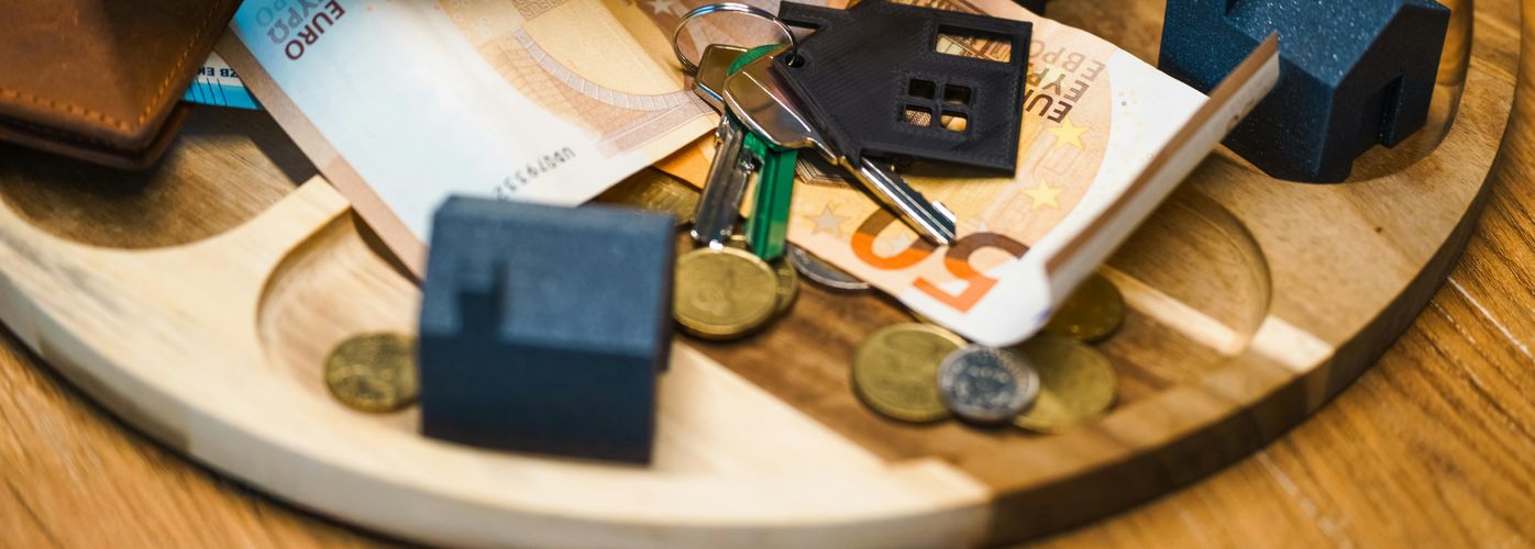 Proprietarul, prețul și prejudecata în piața imobiliară