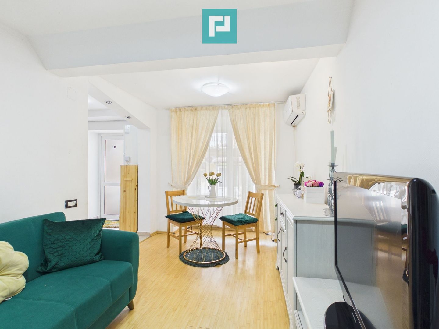 Apartament 2 camere utilat modern,  Zona Centrala - Poză 1