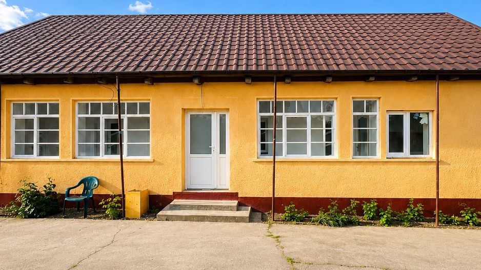 Casa cu 2233 mp de teren la 20 de km de Oradea - Poză 2