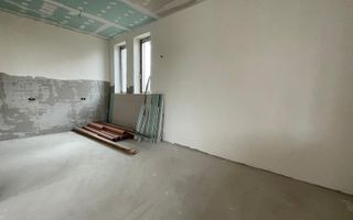 Casa spatioasa cu 1000 mp teren in Aiton - Poză 16