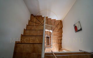 Casă Spațioasă în Palazu Mare – Ideală pentru Două Familii! - Poză 27