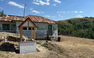 Casă și teren de vânzare în Parincea jud. Bacău. - Poză 12