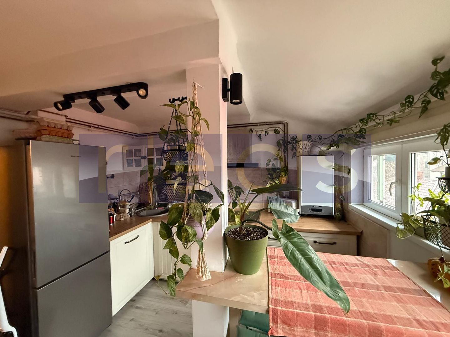 VANZARE 2 CAMERE IN VILA ZONA DOMENII | RENOVAT COMPLET | - Poză 4