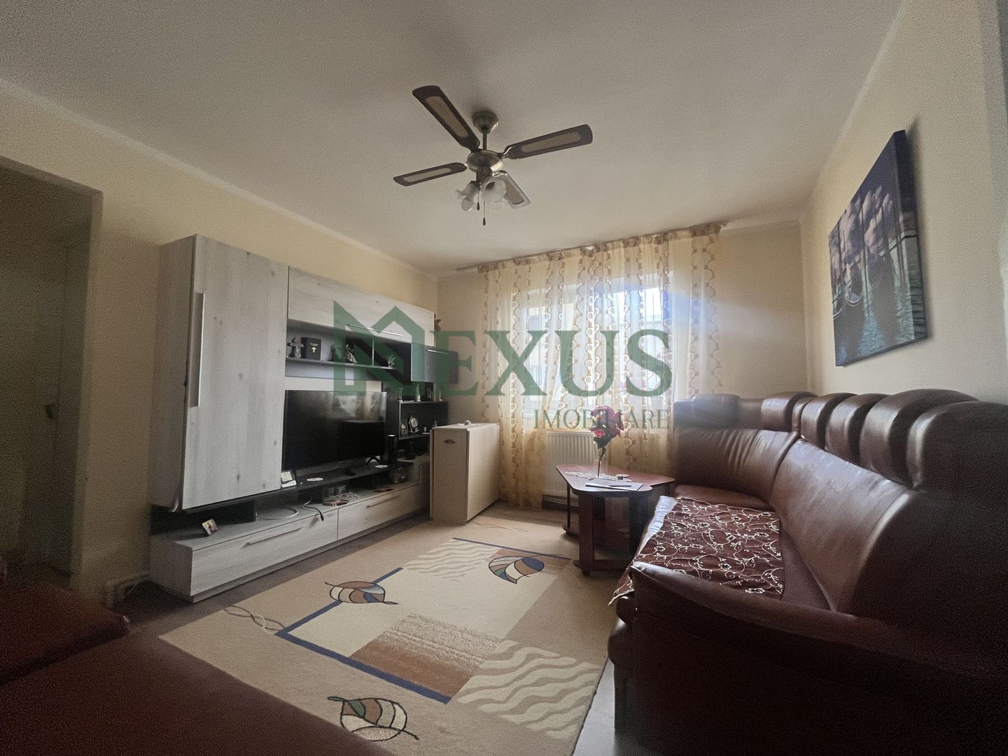 Apartament 3 camere, Buhuși - Poză 3