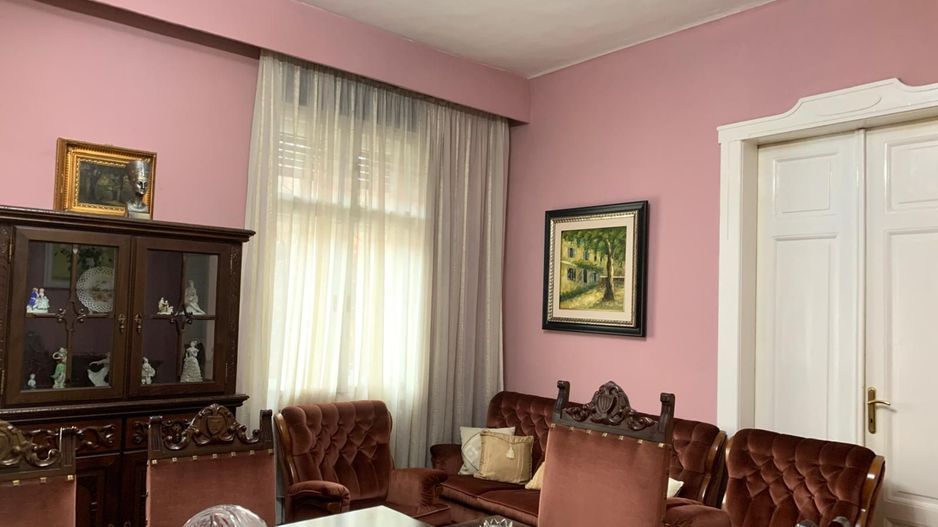 Casa versatila   P+E+M in zona  isorica Sinaia - Poză 3