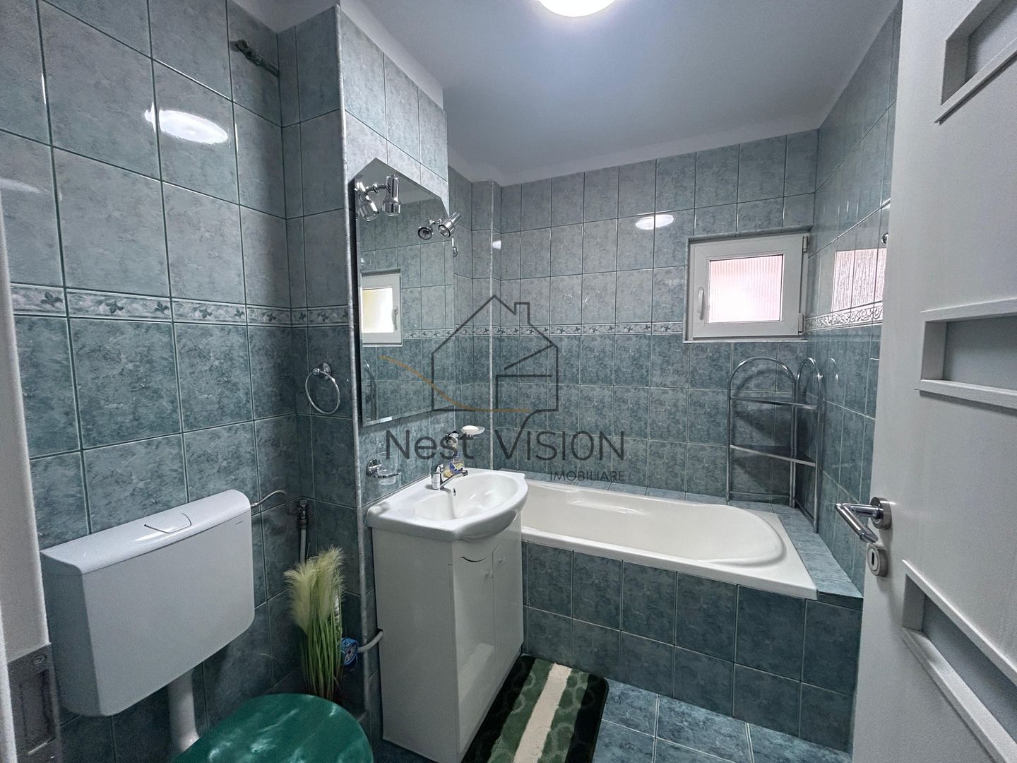 Spatios si gata de mutat | 2 camere | balcon + pivnita | Strand - Poză 8