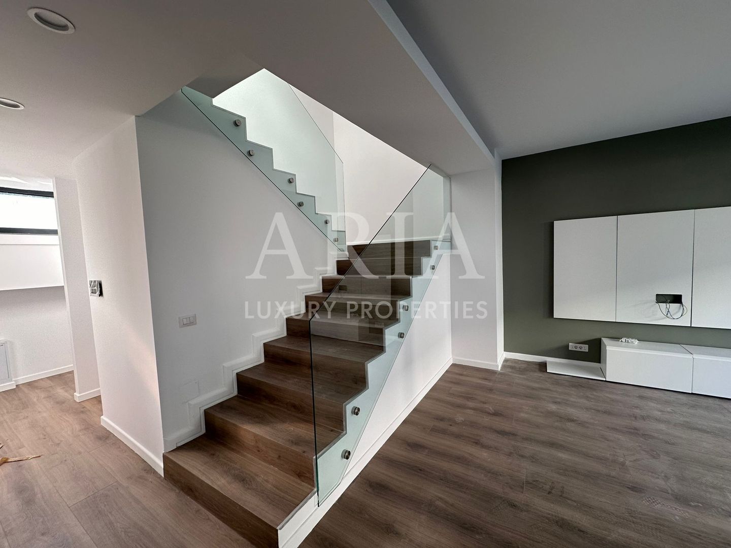 VILA | IANCU NICOLAE | COMPLEX - Poză 4