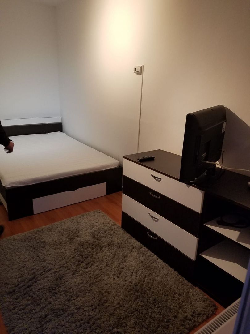 Garsonieră in Racadau,bloc de apartamente! - Poză 6