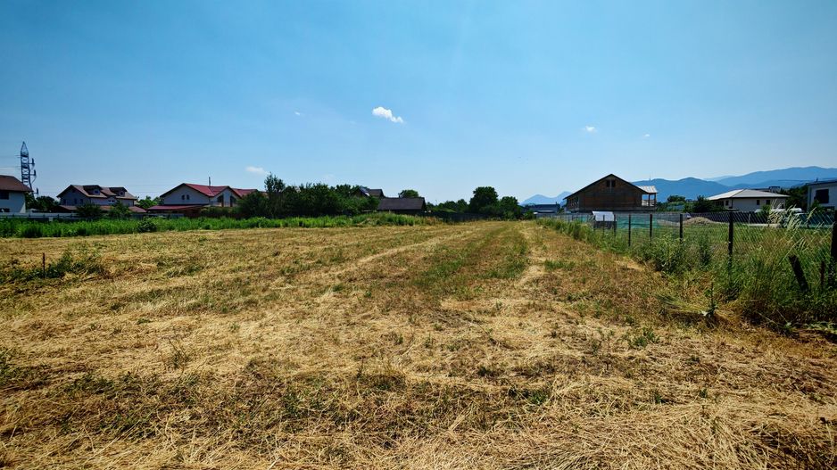 BARTOLOMEU,intravilan,intre case,suprafata de 774 mp,constructii P+2 - Poză 8