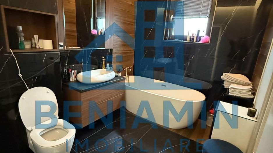 Penthouse cu piscina la etajul 11-Mobilat Lux-300mp-parcare-lift - Poză 8