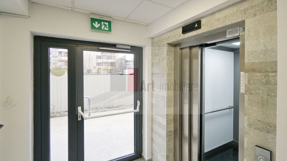 3 camere bloc nou Intrarea Monolitului - Poză 14