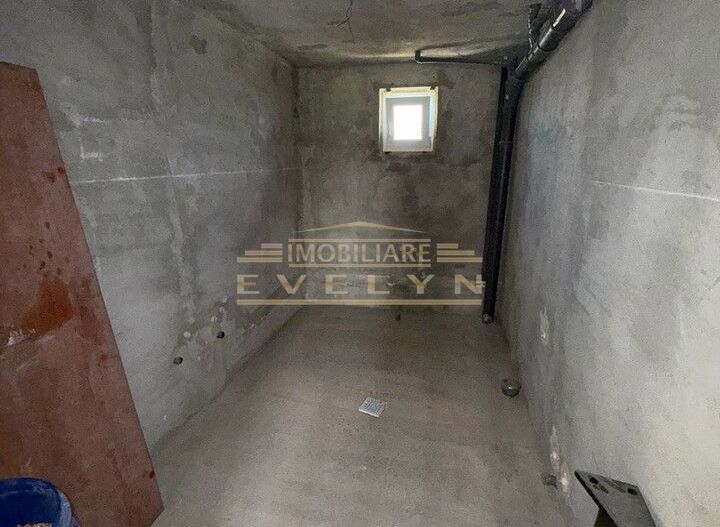 De vânzare casa P+M în Brehuiesti, pozitionata la strada principala - Poză 14