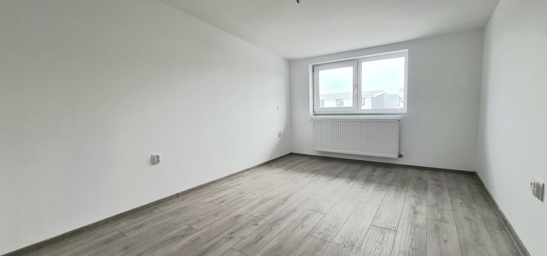 Casa finalizata intabulata in Cartier Izvor Tarlungeni Brasov - Poză 4