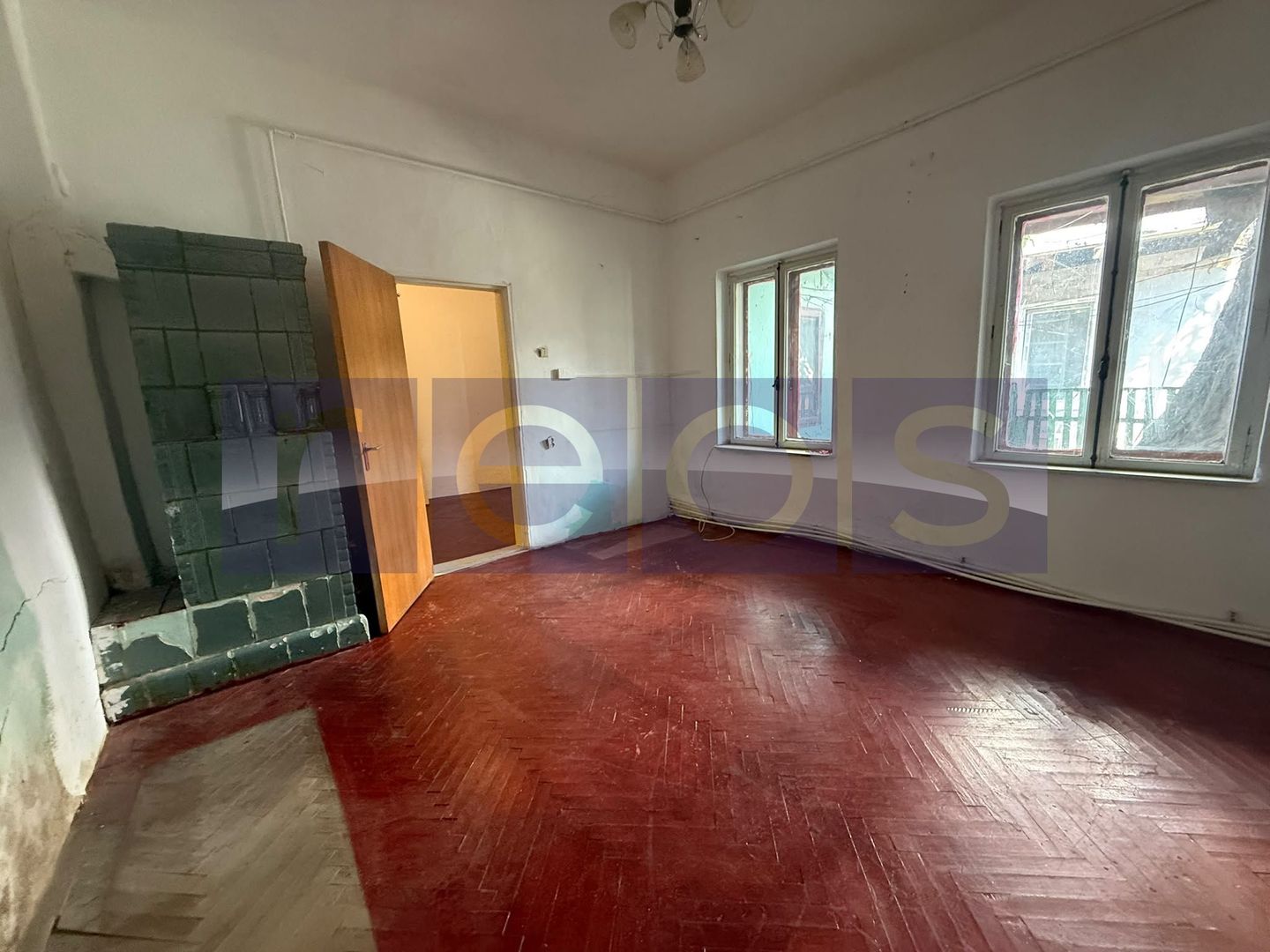 DE VANZARE CASA INTERBELICA  – 3 CAMERE - METROU STEFAN CEL MARE - Poză 1