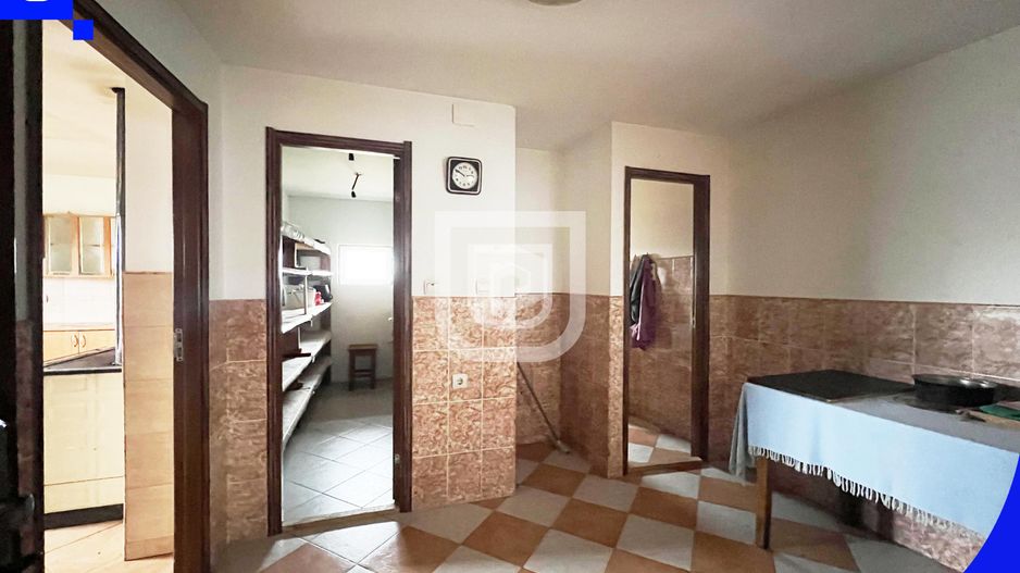 Casa traditionala la tara cu livada | Poieni-Solca - Poză 15