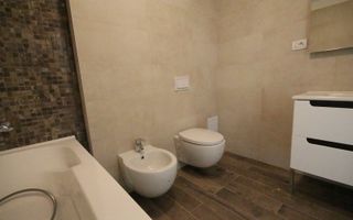 Apartament 4 camere de vanzare în zona Elisabetin - Poză 8