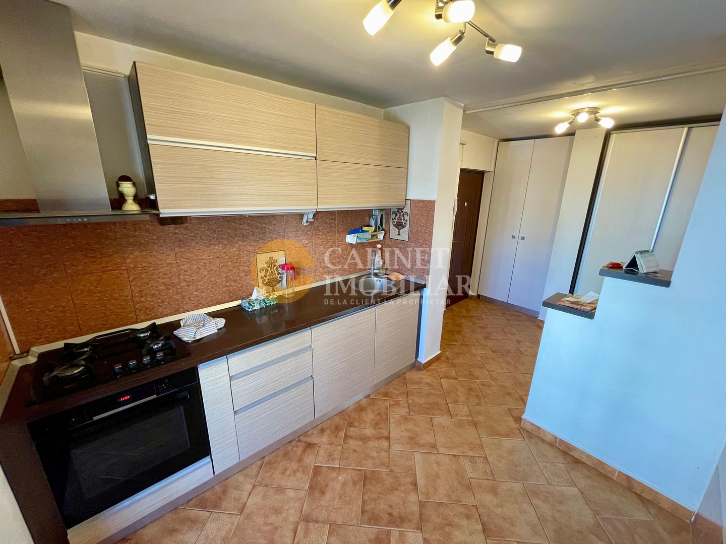 Zimbru/Dacia - 3 Camere Decomandat - Etaj 2 - Bloc dupa 1980 - Poză 9