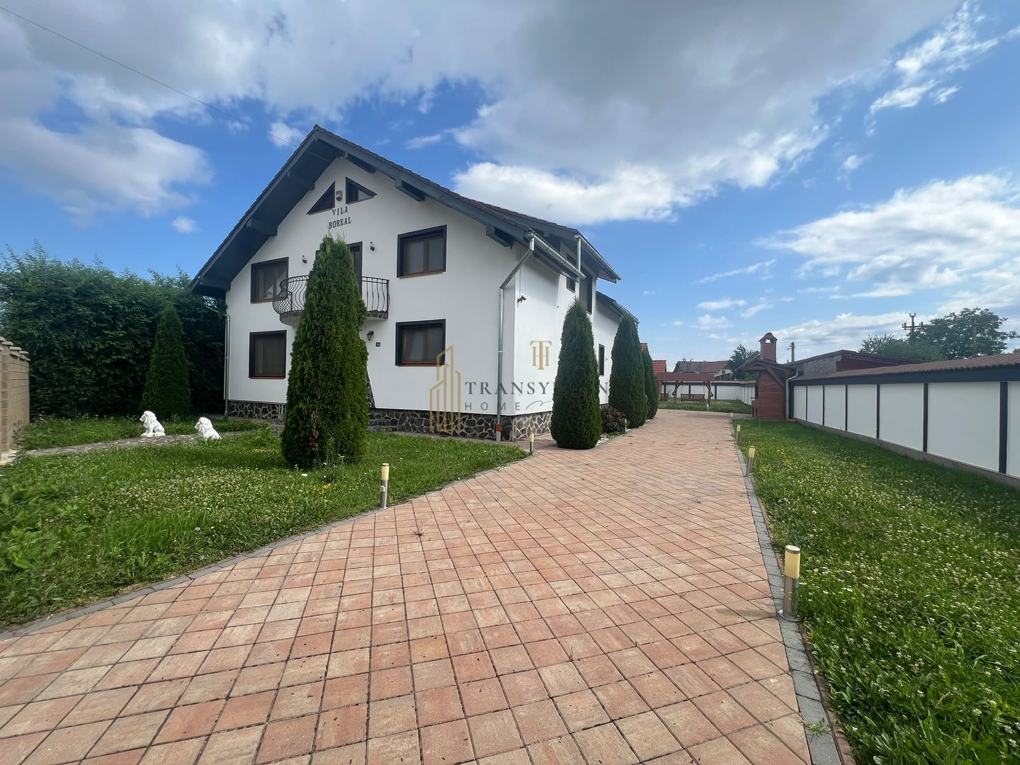 Casă individuală premium – 225 mp utili, teren 700 mp - Poză 2