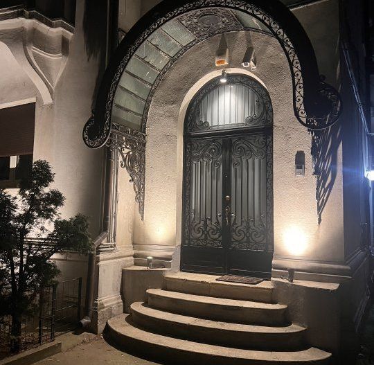 Str Belgrad, Capitale, Ap. tip duplex, 221mp: 122mp Hochparterre + 99mp Demisol - Poză 1