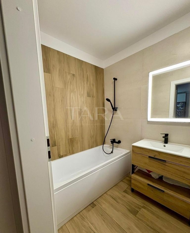 Apartament 3 camere, 56 mp balcon 11 mp parcare subterană. - Poză 3