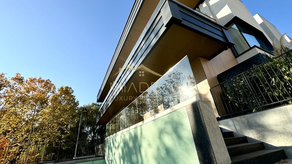 Vila cu 5 camere  *366mp* / Curte privată + piscina*315mp*/ Pipera - Lake View - Poză 2