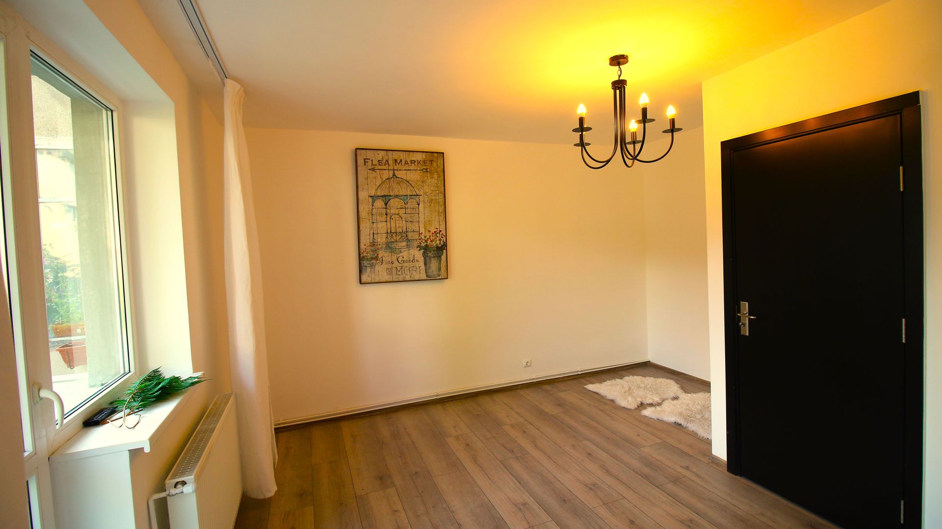 Centru Civic, 2 camere decomandate, etaj 1 - Poză 2