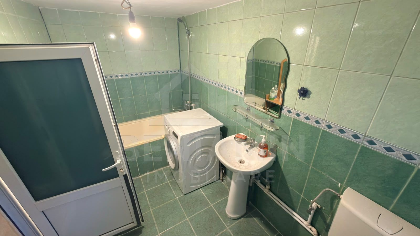 Casa-cu-Teren-Generos-(625 mp)-Panouri-Solare – Bariera-Valcii - Poză 8