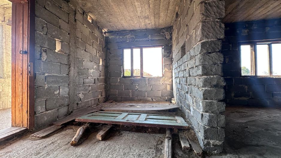 Casă P+1 la roșu, locul tău de refugiu în natura - Suduleni, Izvoare - Poză 5