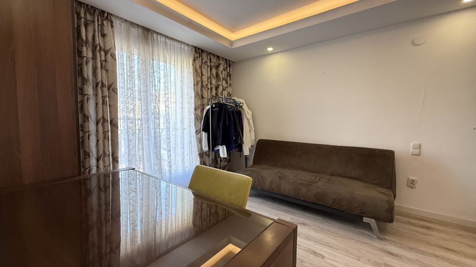 Vila cu 2 dormitoare si 3 bai | Cosmopolis | aproape de Mall | Piscina - Poză 15