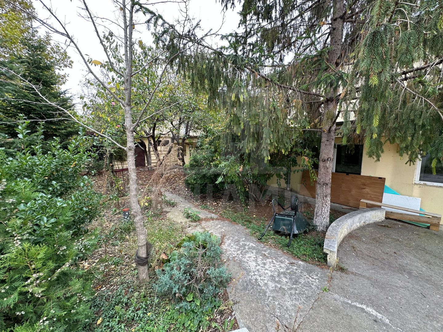 Casa P+M Ciuperca 615mp teren piscina deschidere 20ml disponibila - Poză 1