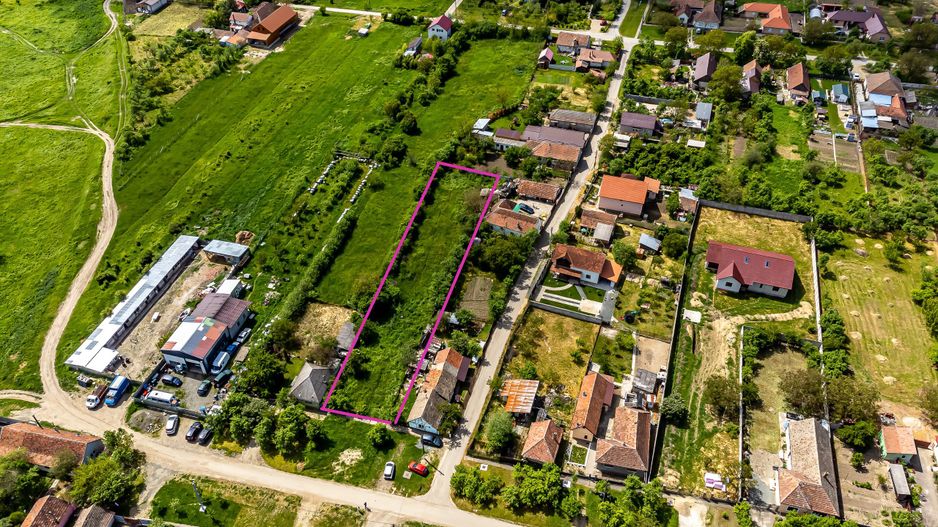 Teren intravilan Mândruloc - Poză 1