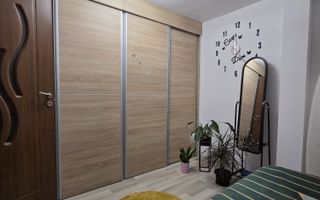 Ap modern 3 camere mansarda mobilat/utilat centrala proprie - Poză 10