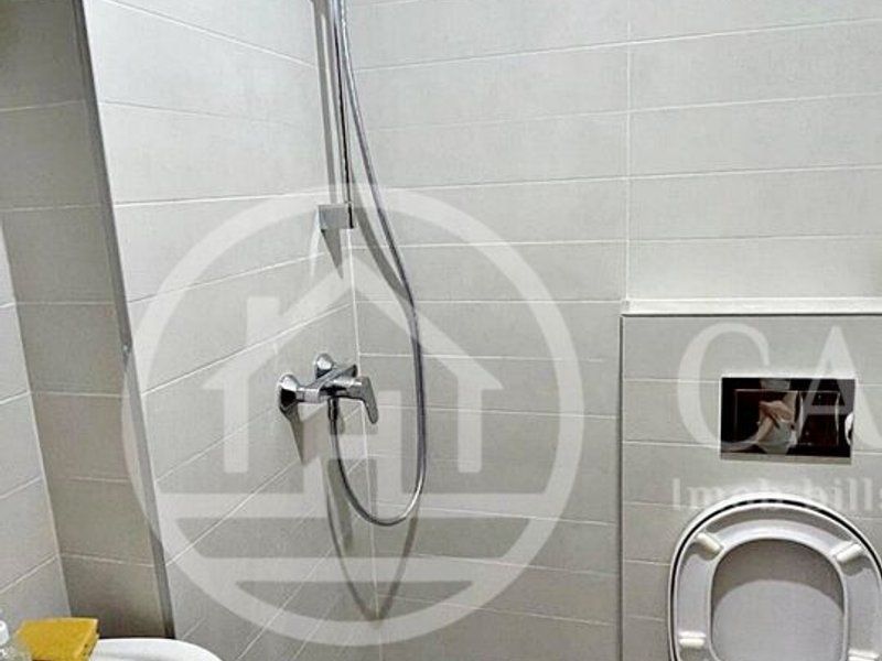 Spatiu de inchiriat in zona centrala, Oradea - Poză 5