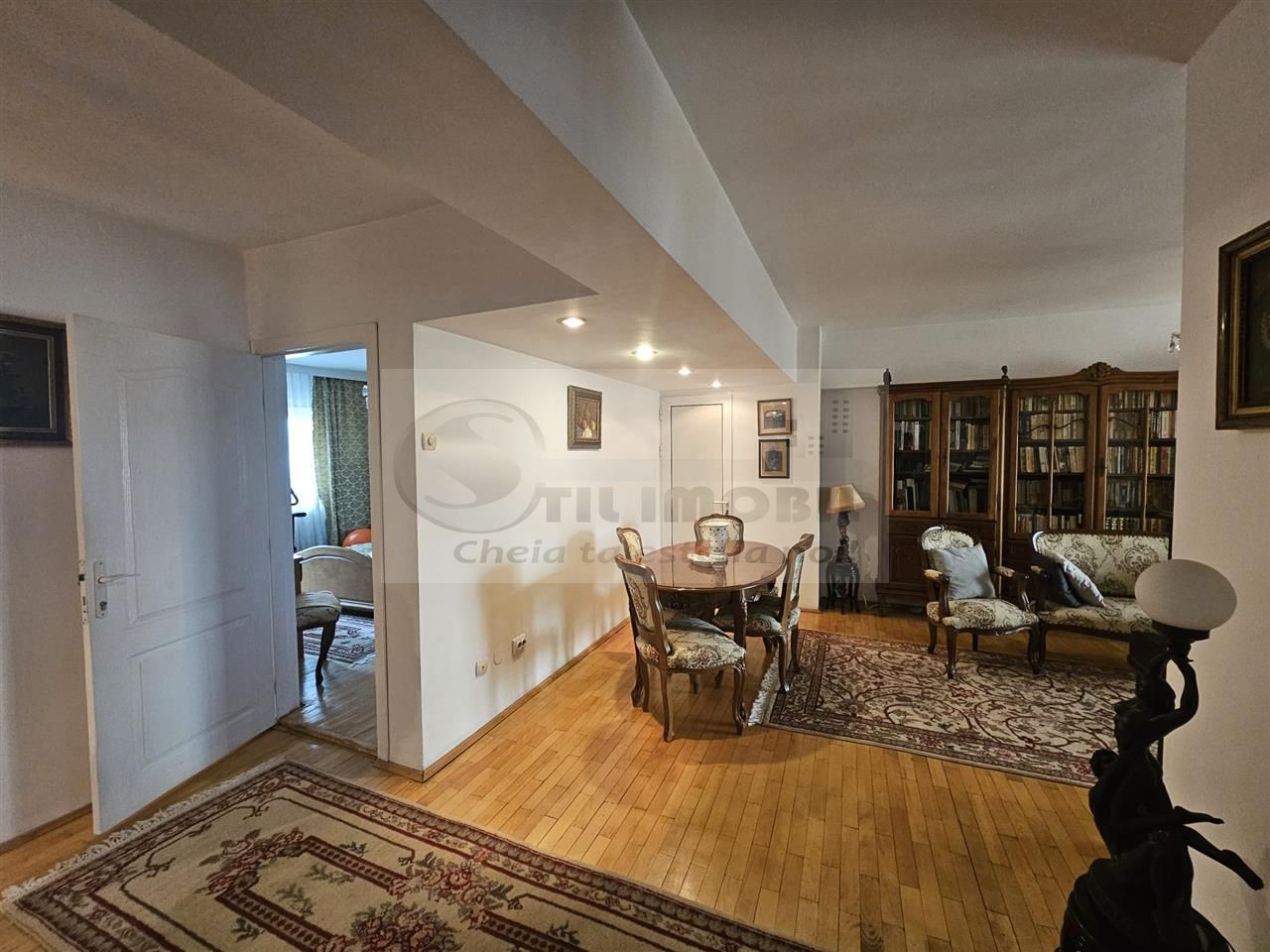 Apartament 4 camere, 95 mp – zonă Hala Centrala - Poză 1