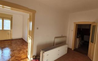 Casa De Inchiriat 3 camere 350 mp teren - Poză 2