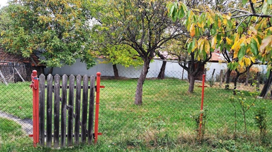 CASĂ SI TEREN BAIA DE FIER - Poză 6