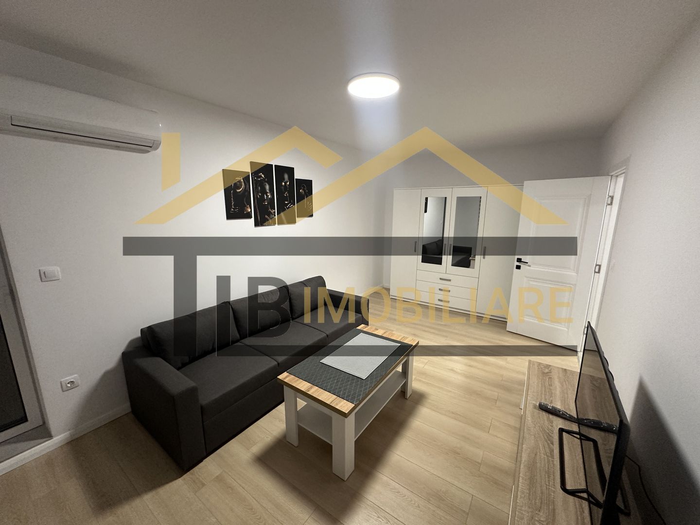 Apartament de 2 camere, 56mp, parcare, Zona Vivat Residence - Poză 1