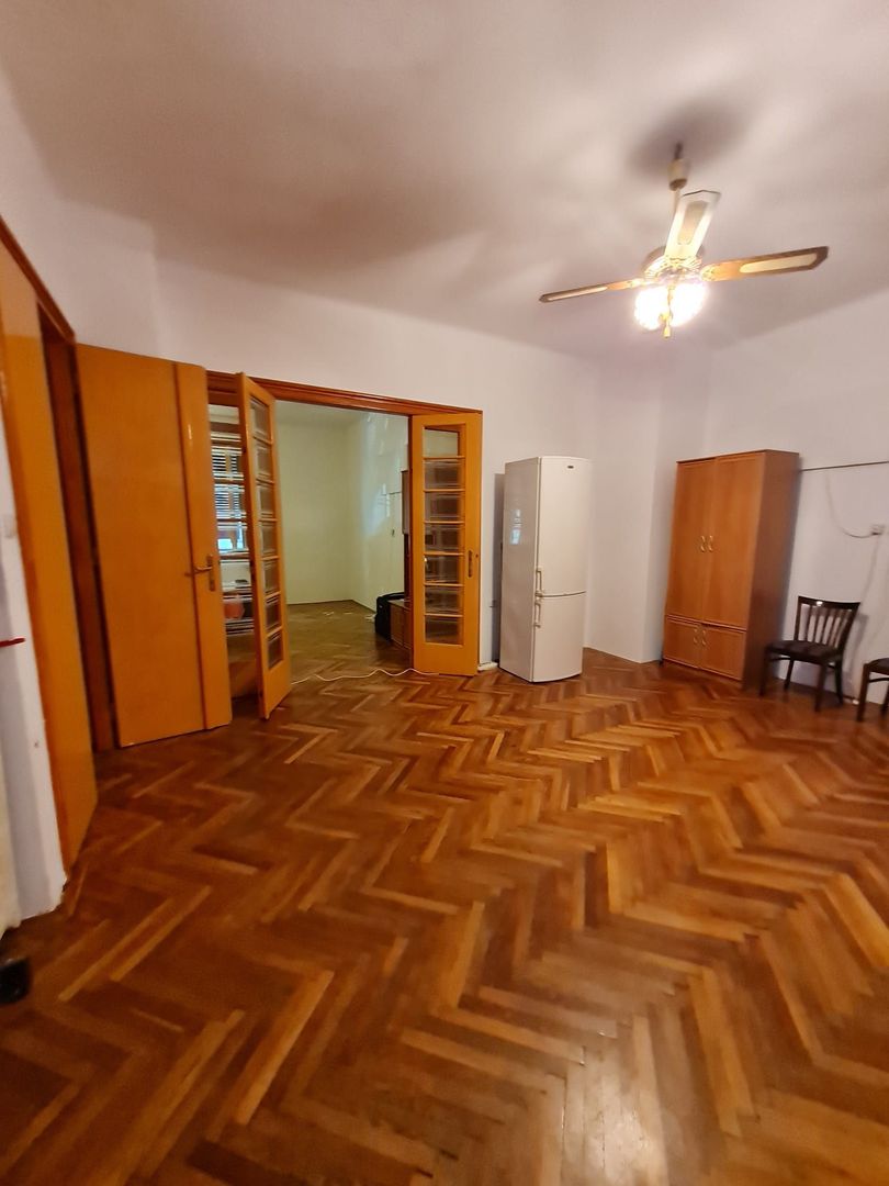 Apartament generos zona Piata 700 - Poză 5