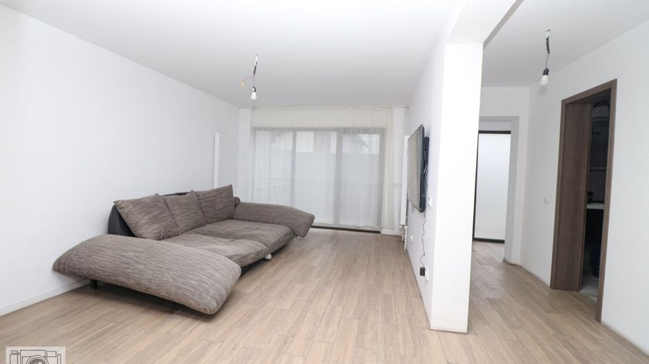 Soluție Locativă pentru Firme: Vilă cu Capacitate Mare în Ciorogarla - Poză 5