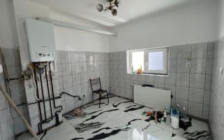 De vanzare casa renovata- 2 cladiri- Zona Moldoveanu-- 400 mp utili - Poză 10