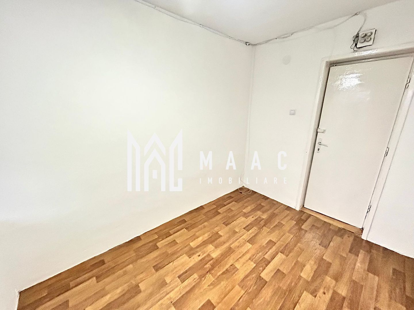 Garsonieră 12 MP | Etaj 1 |  Cisnădie | Ideală pentru Investiție - Poză 1